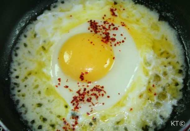 Kaşar Peynirli Yumurta