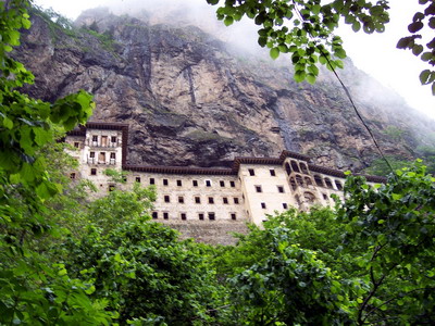 Rüyada Manastır Görmek