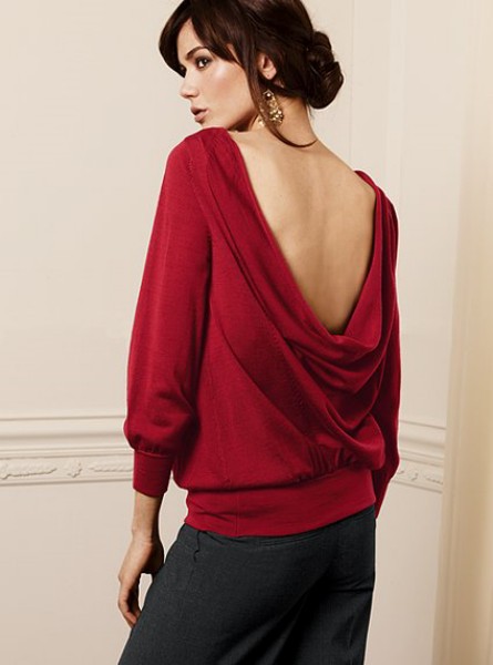 kırmızı sırt dekolteli bluz