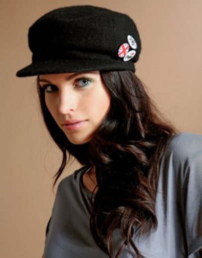 siyah yazlık şapka