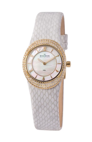 taşlı beyaz bayan saati