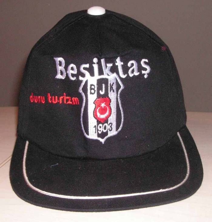 yeni beşiktaş şapkalari