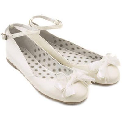 fiyonklu gelin ayakkabısı blank