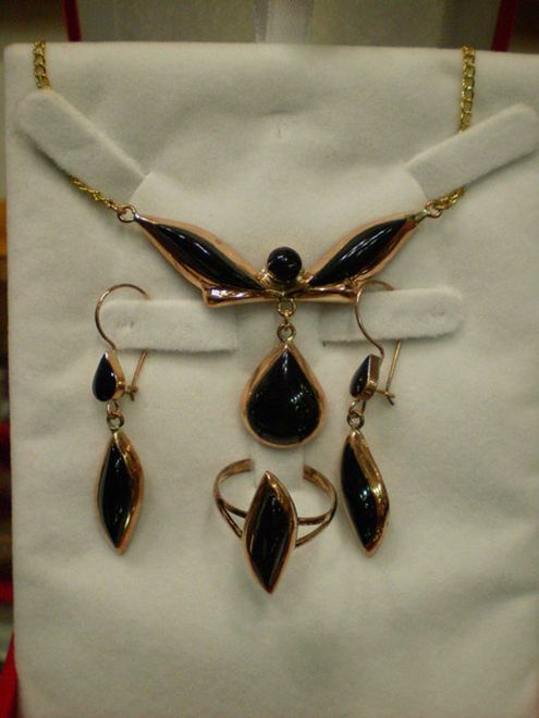 yeni sezon oltu taşı takı modelleri